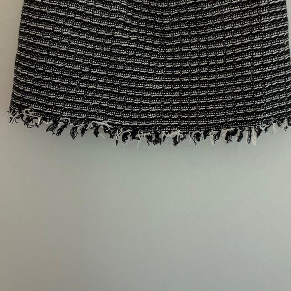 Tory Burch Womens Raffia B/W Tweed Fringe Striped A-Line Skirt (size 6) - Picture 3 of 4